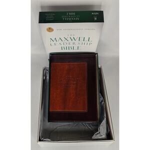 NIV Maxwell Leadership Bible, Brown Dark Roast Leathersoft, Thomas Nelson‎ NIB